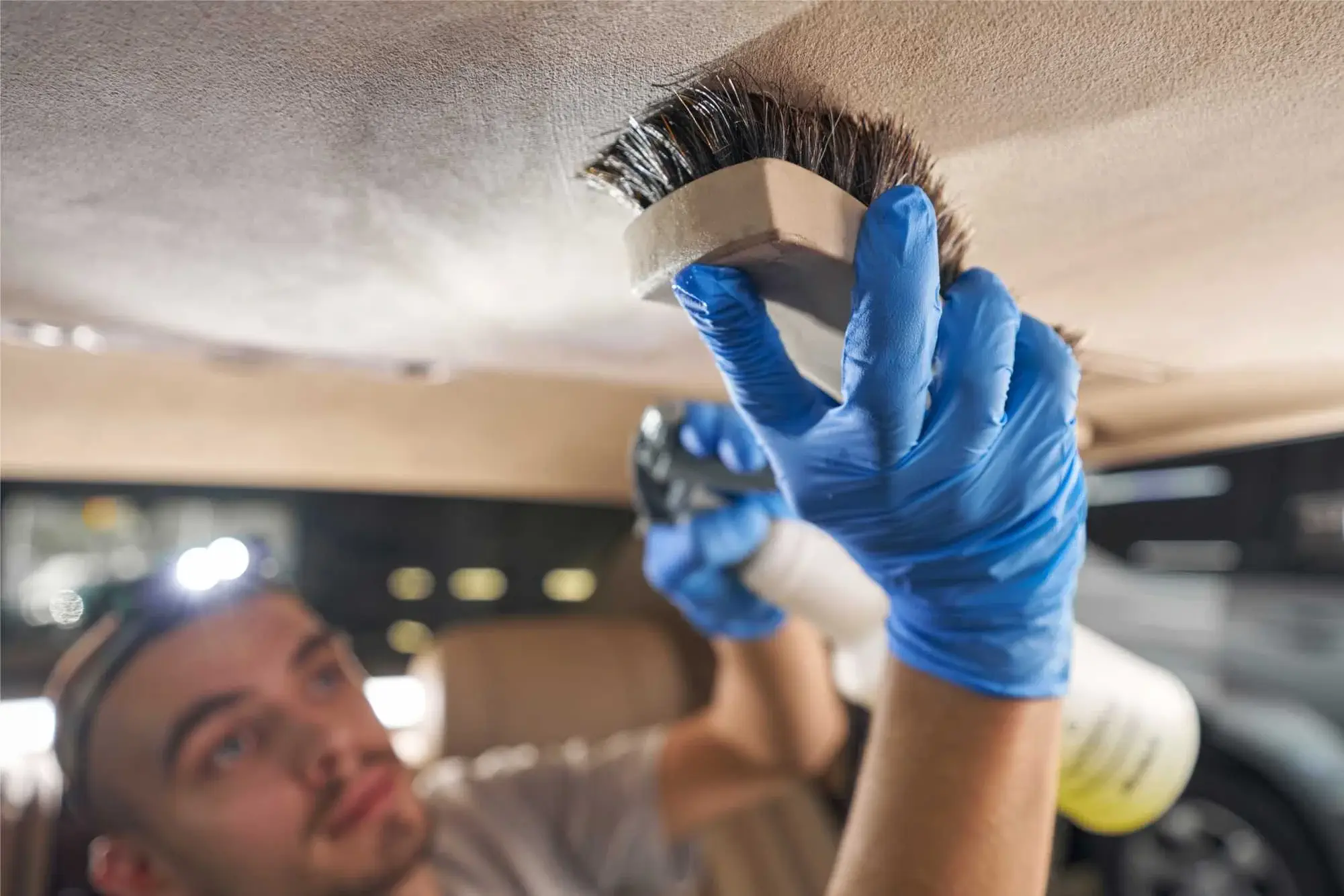 Lavado de interiores de auto 2